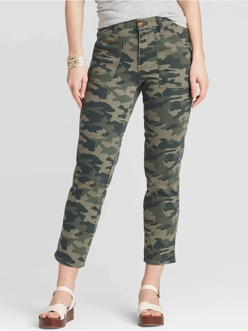 Universal Thread Women's Camo Cropped Straight-Leg Jeans - Olive Green